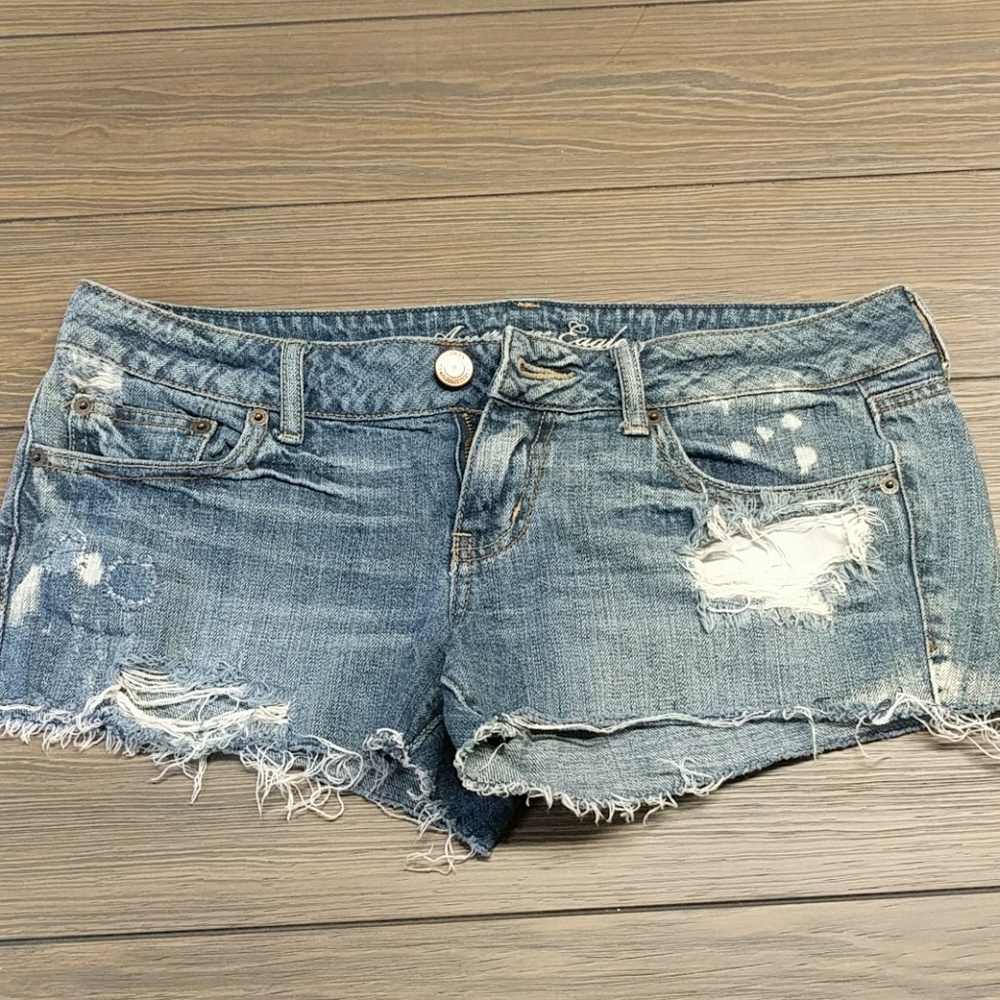 American Eagle Denim Shorts - Size 10